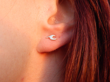 WAVE EARRINGS